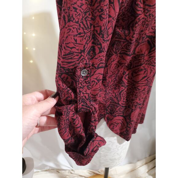 Rock & Republic Womens Rose Floral Button Hi-Low Top Size S Red Vamp Whimsigoth - Picture 7 of 13